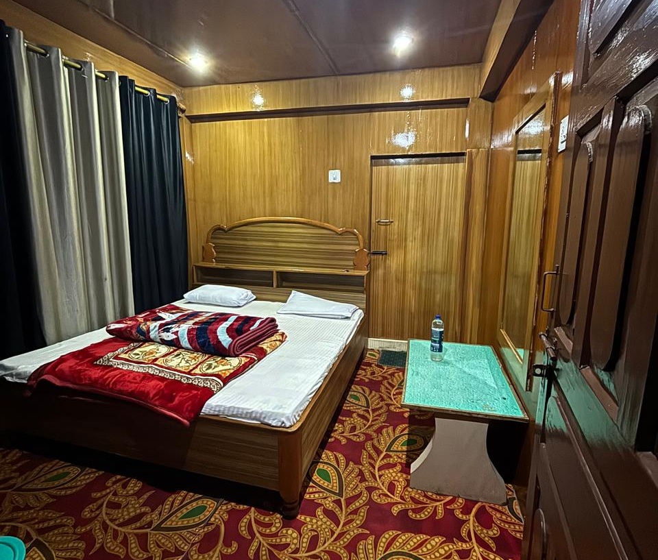 Welcome to Himalayan Heaven  - Hotel Rooms and Services